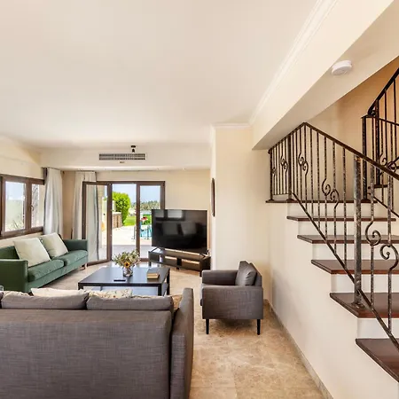 Sunnyvillas: 4br Seafront Villa*private Pool*bw44 *